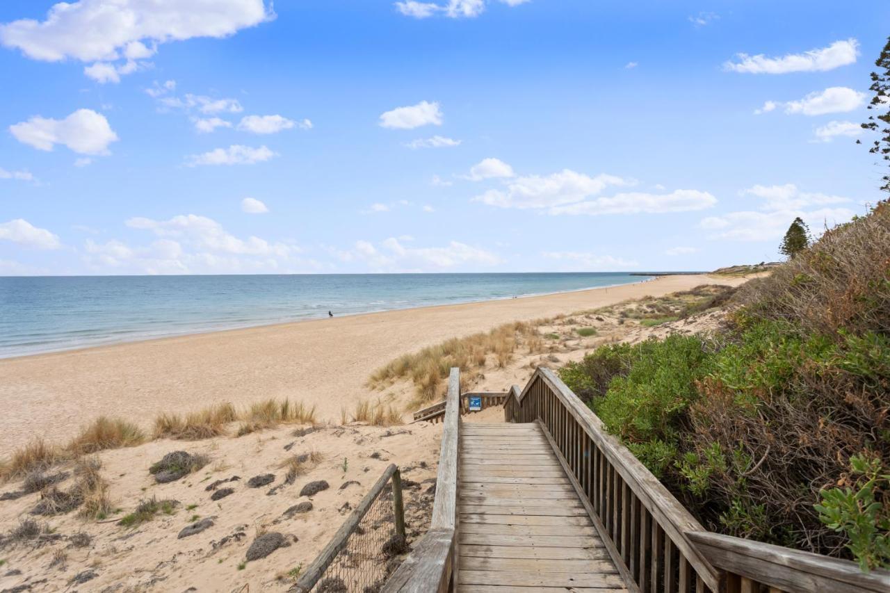 Beachside Escape On The Esplanade Christies Beach エクステリア 写真